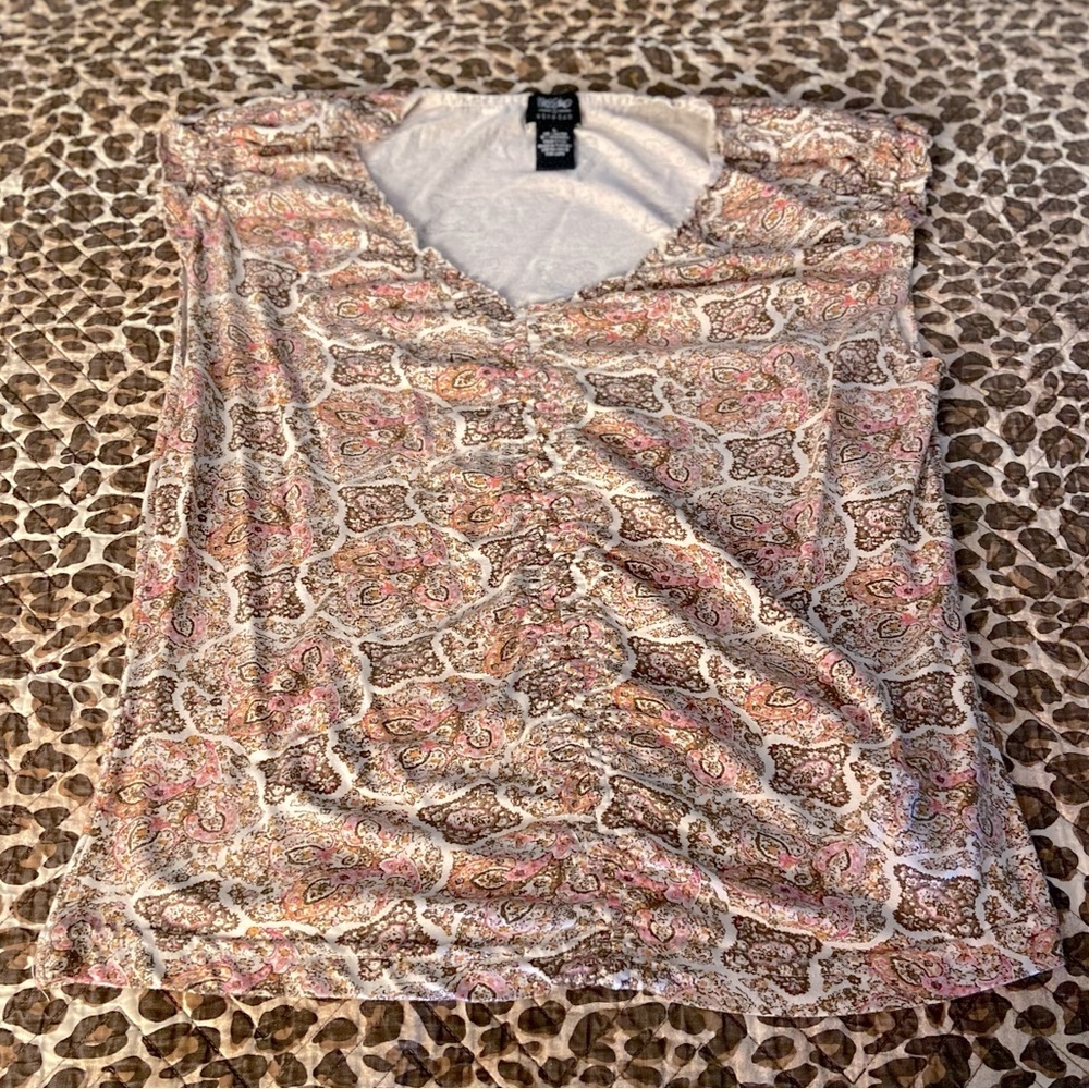 Boho Floral Cap Sleeve Neutral Top - Picture 2 of 9